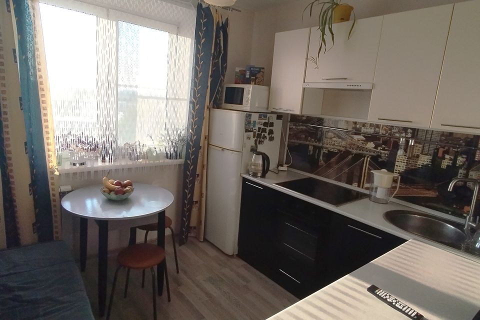 Продаётся 1-комнатная квартира, 37.2 м²