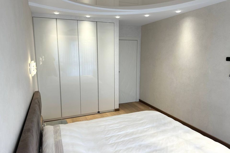 Продаётся 3-комнатная квартира, 110 м²