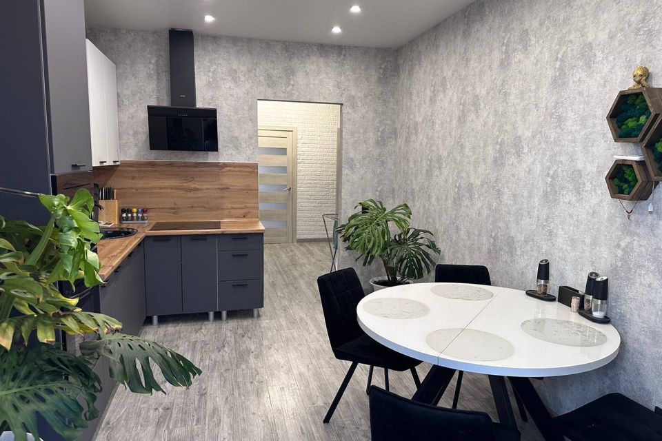 Продаётся 2-комнатная квартира, 57.7 м²