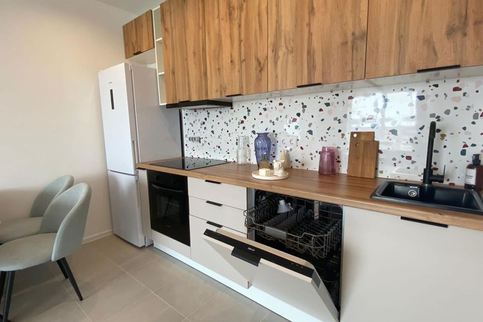 Продаётся 2-комнатная квартира, 56.3 м²