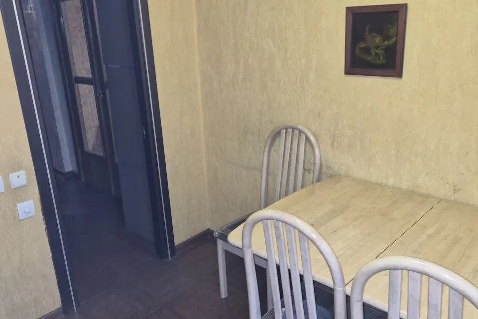 Продаётся 3-комнатная квартира, 60 м²