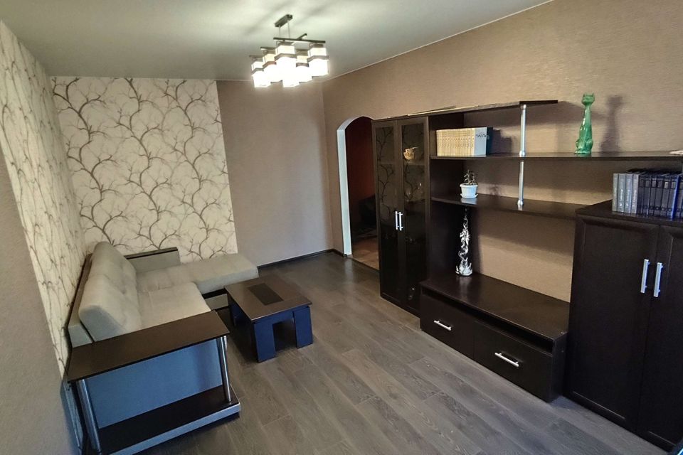 Продаётся 3-комнатная квартира, 61.8 м²