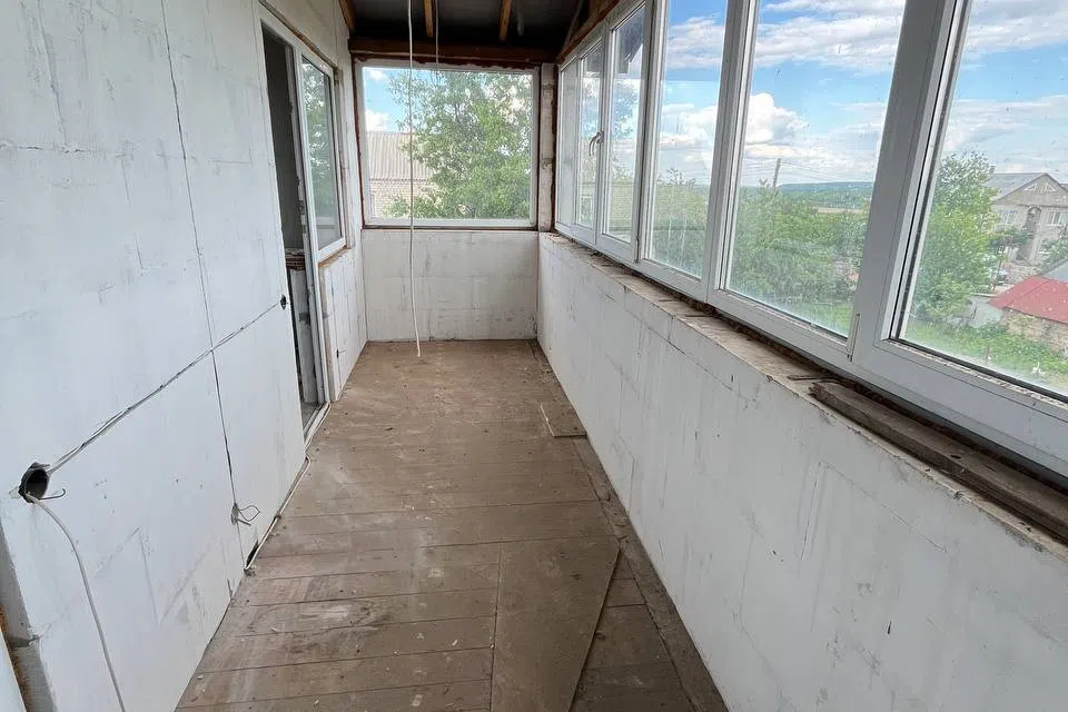 Продаётся 3-этажный дом, 220 м²