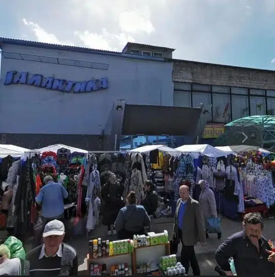 Продаётся торговое помещение, 1715 м²