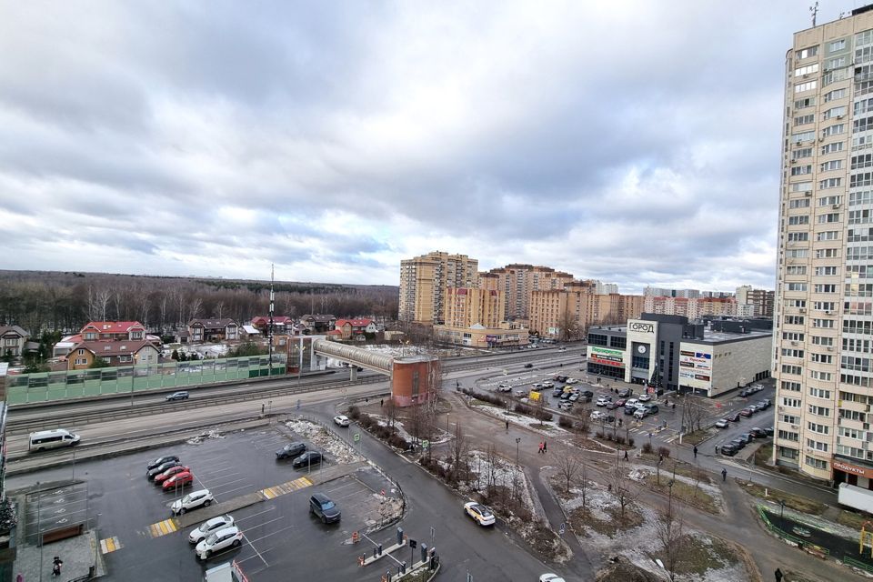 Продаётся 1-комнатная квартира, 42 м²