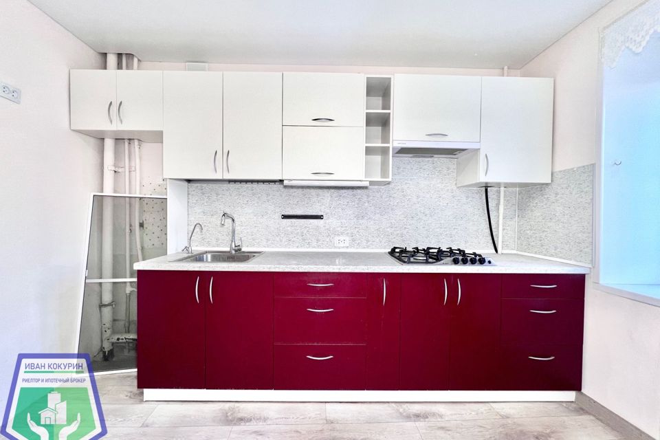 Продаётся 3-комнатная квартира, 61.9 м²