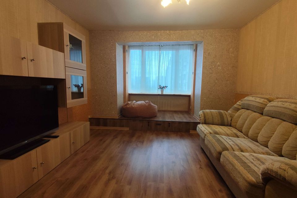 Сдаётся 2-комнатная квартира, 57 м²