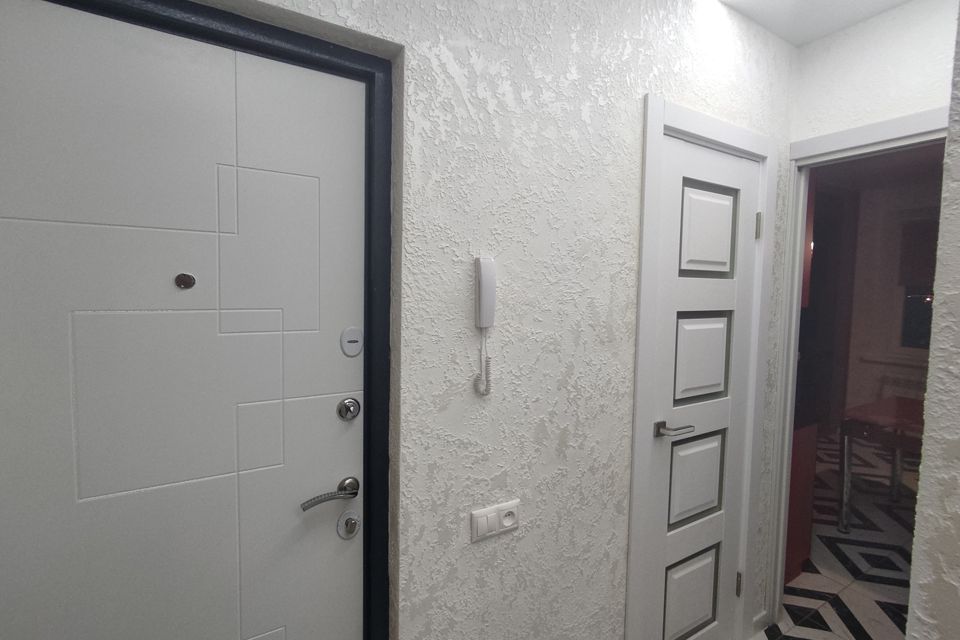 Продаётся 4-комнатная квартира, 80 м²