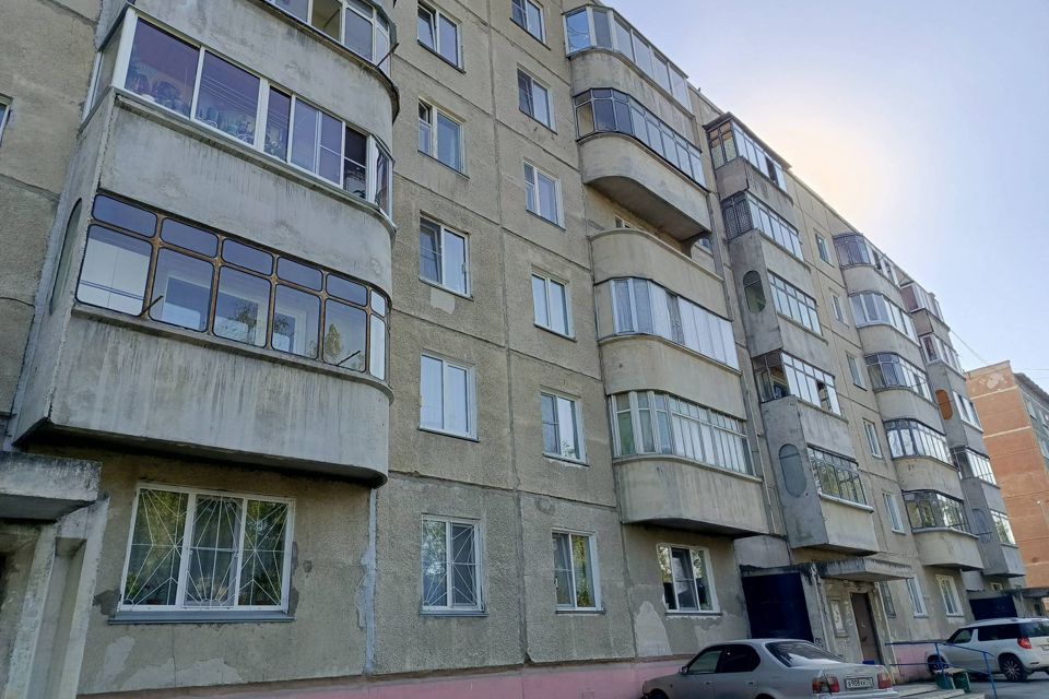 Продаётся 3-комнатная квартира, 64.7 м²