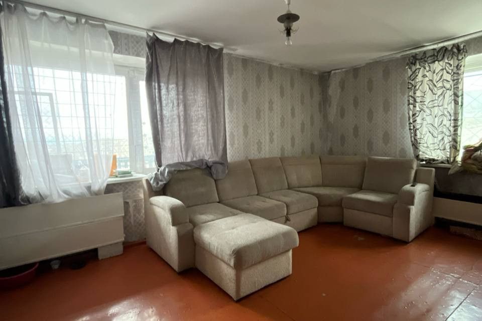 Продаётся 4-комнатная квартира, 73 м²