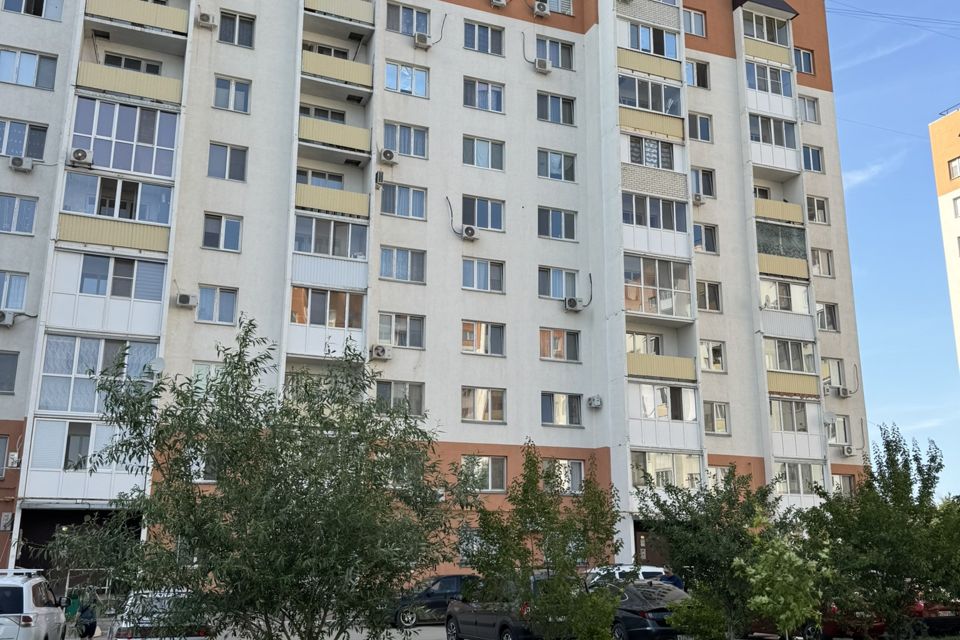 Продаётся 4-комнатная квартира, 101.5 м²