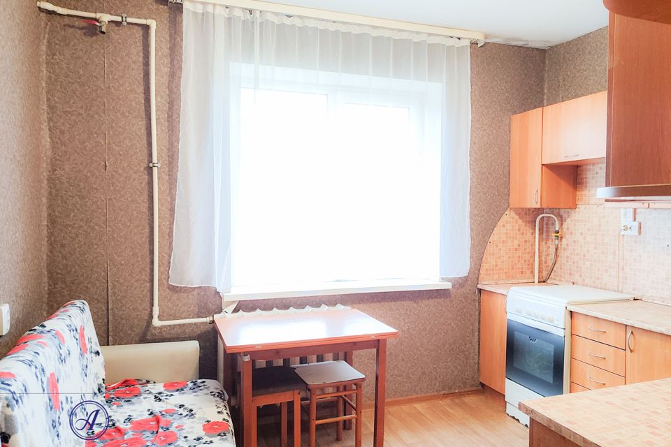 Продаётся 1-комнатная квартира, 37.8 м²