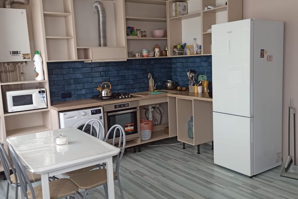 Сдаётся 2-комнатная квартира, 60 м²