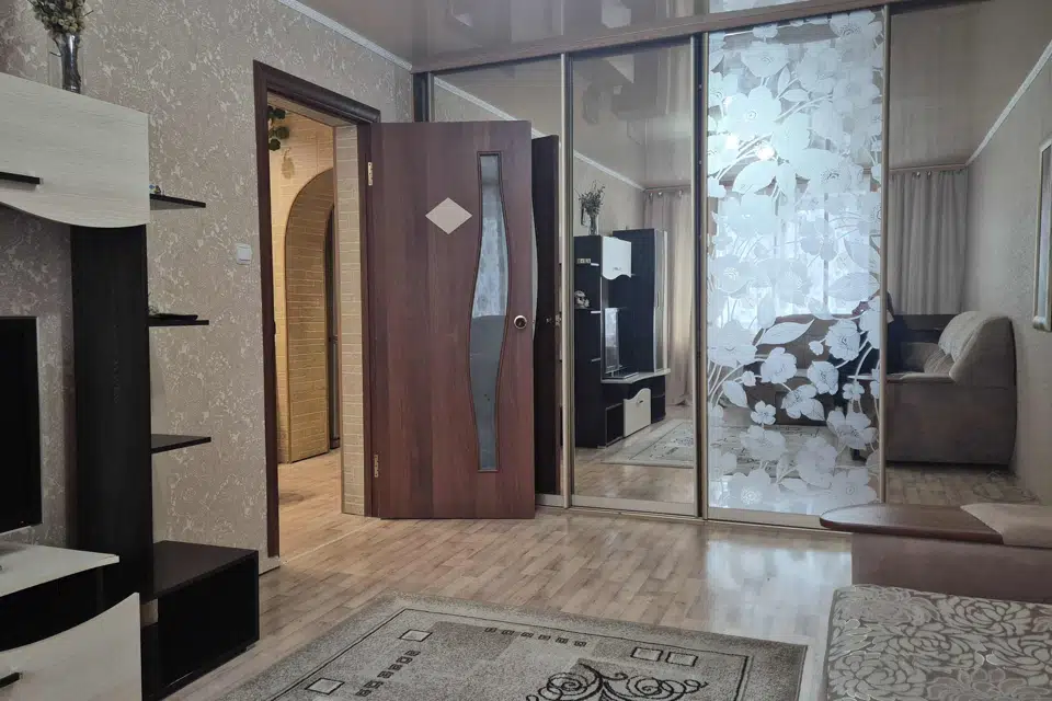 Продаётся 1-комнатная квартира, 38 м²