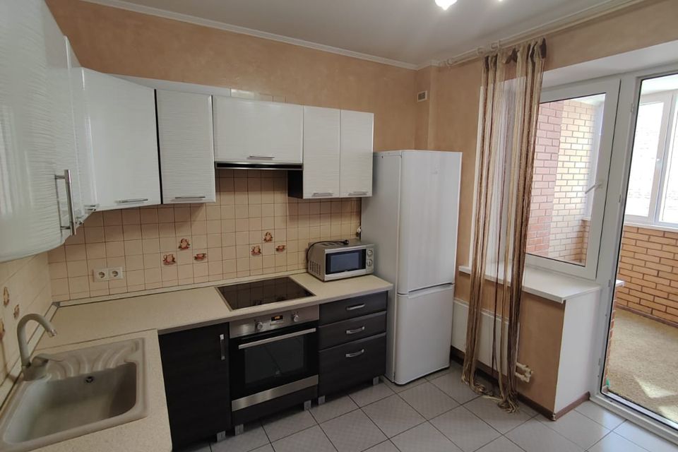 Продаётся 2-комнатная квартира, 65 м²