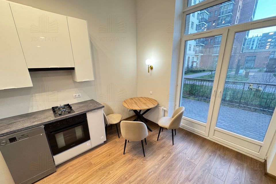 Продаётся 1-комнатная квартира, 55.7 м²