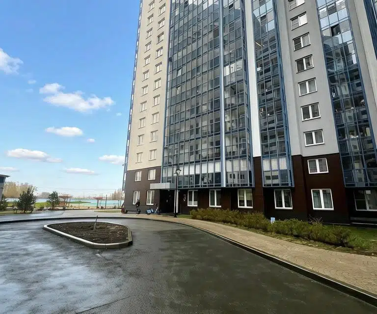Продаётся 4-комнатная квартира, 89.9 м²