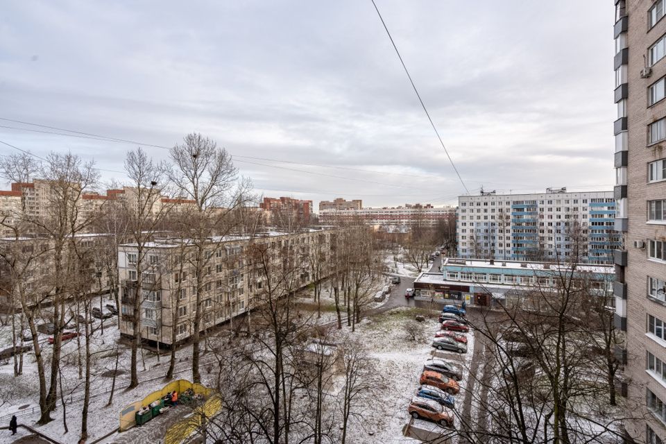 Продаётся 4-комнатная квартира, 70.8 м²