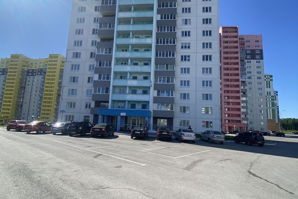 Продаётся 1-комнатная квартира, 42.6 м²