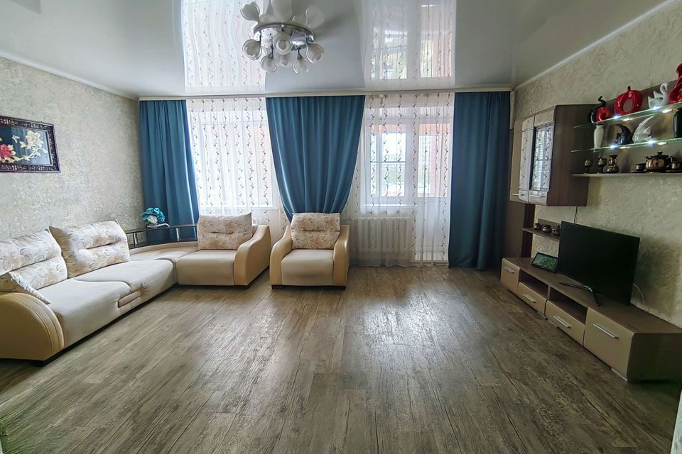 Продаётся 3-комнатная квартира, 82.2 м²