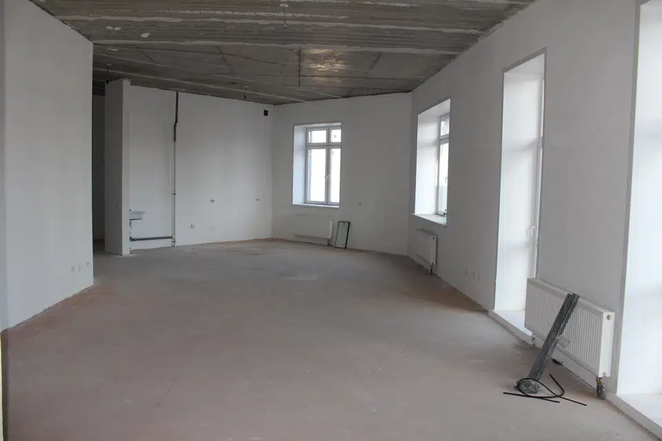 Продаётся 4-комнатная квартира, 160.4 м²