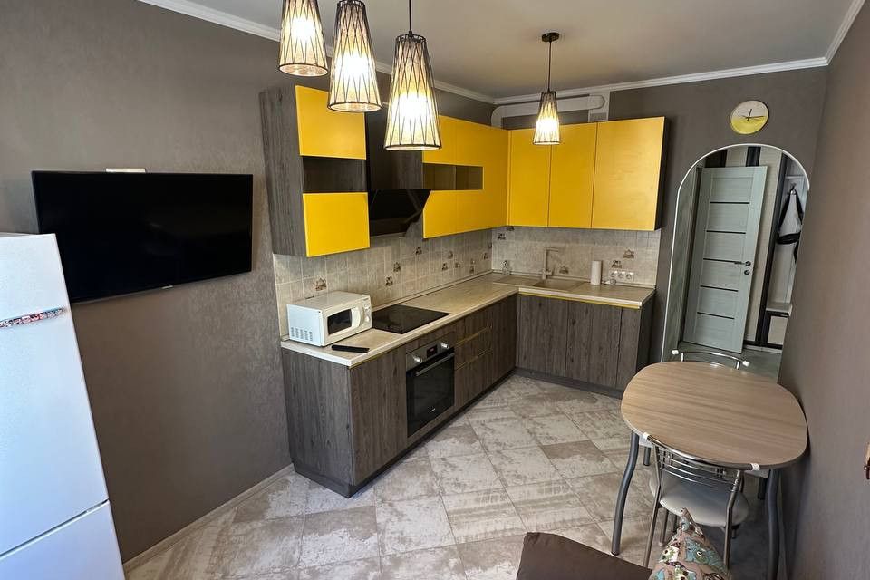 Продаётся 2-комнатная квартира, 55.6 м²