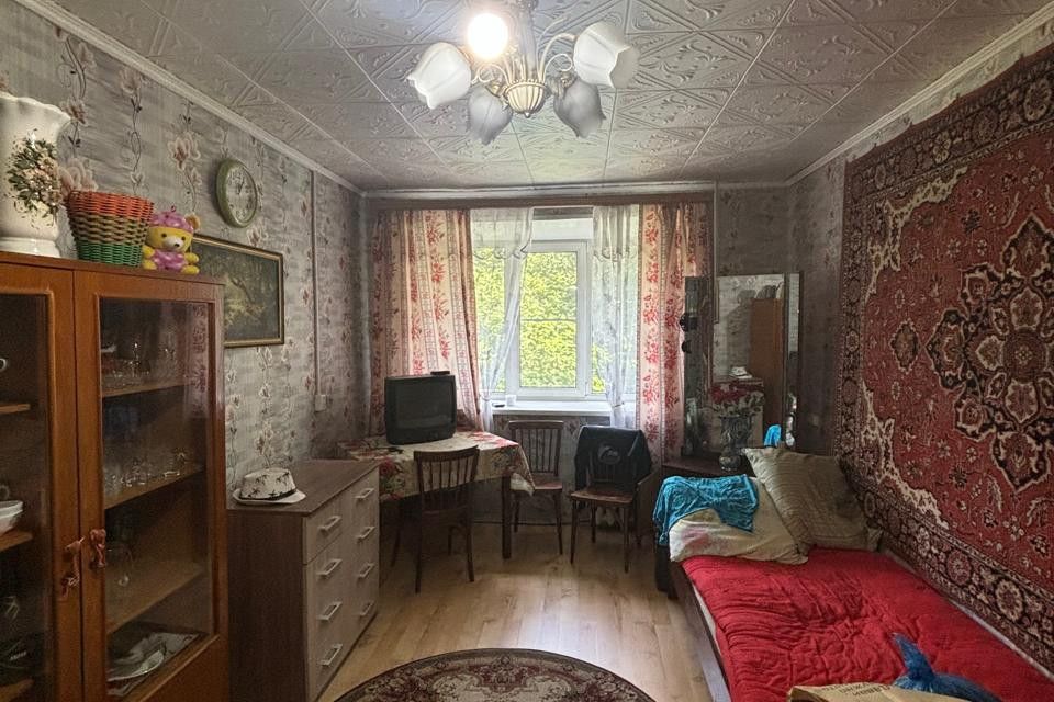Продаётся 3-комнатная квартира, 61.8 м²