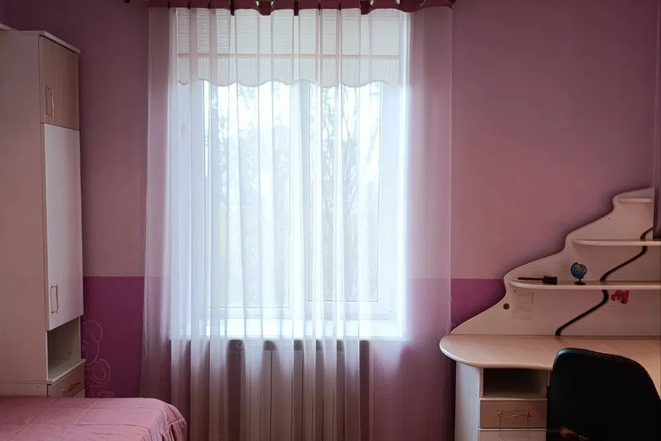 Продаётся 4-комнатная квартира, 153 м²