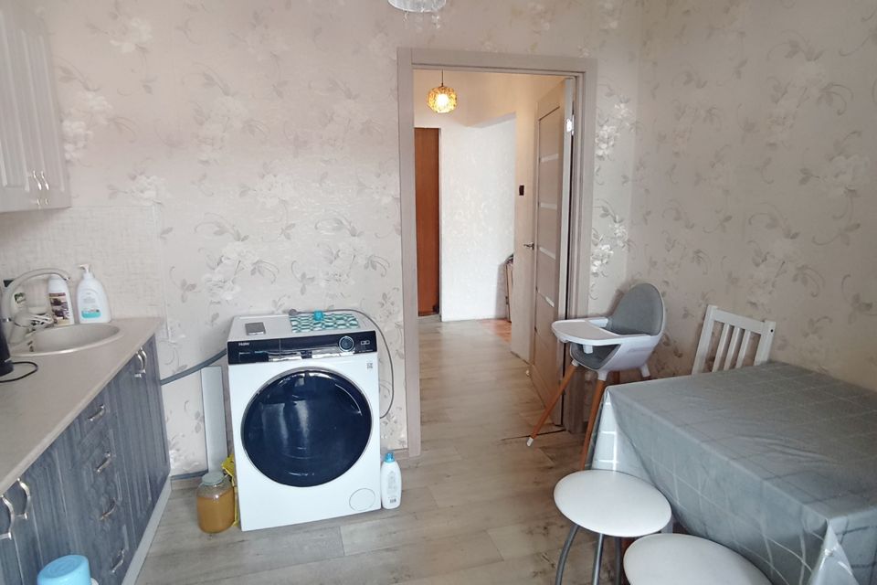 Продаётся 1-комнатная квартира, 49.5 м²