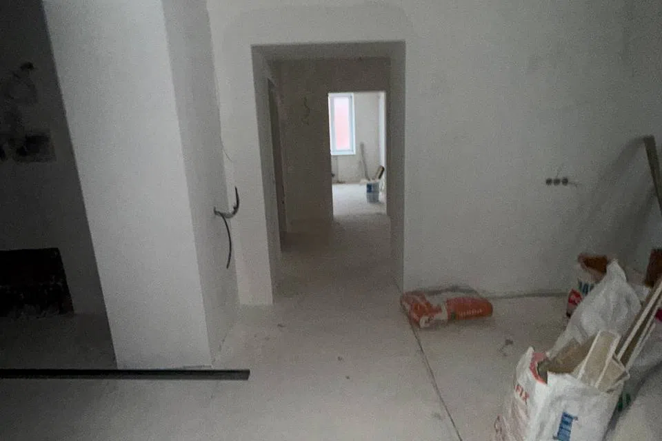 Продаётся 5-комнатная квартира, 275 м²