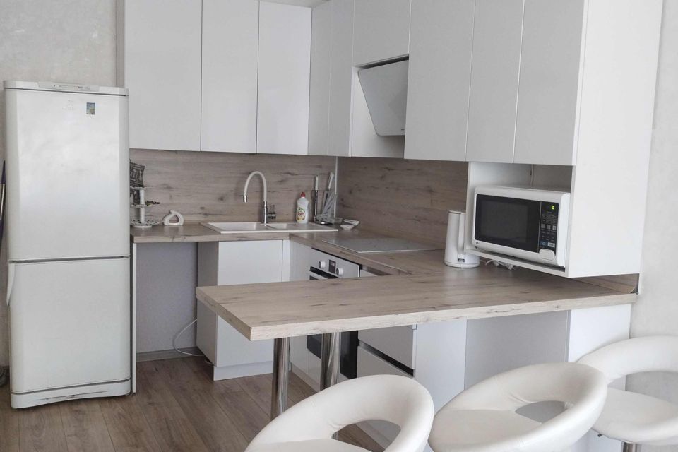 Сдаётся 2-комнатная квартира, 63 м²
