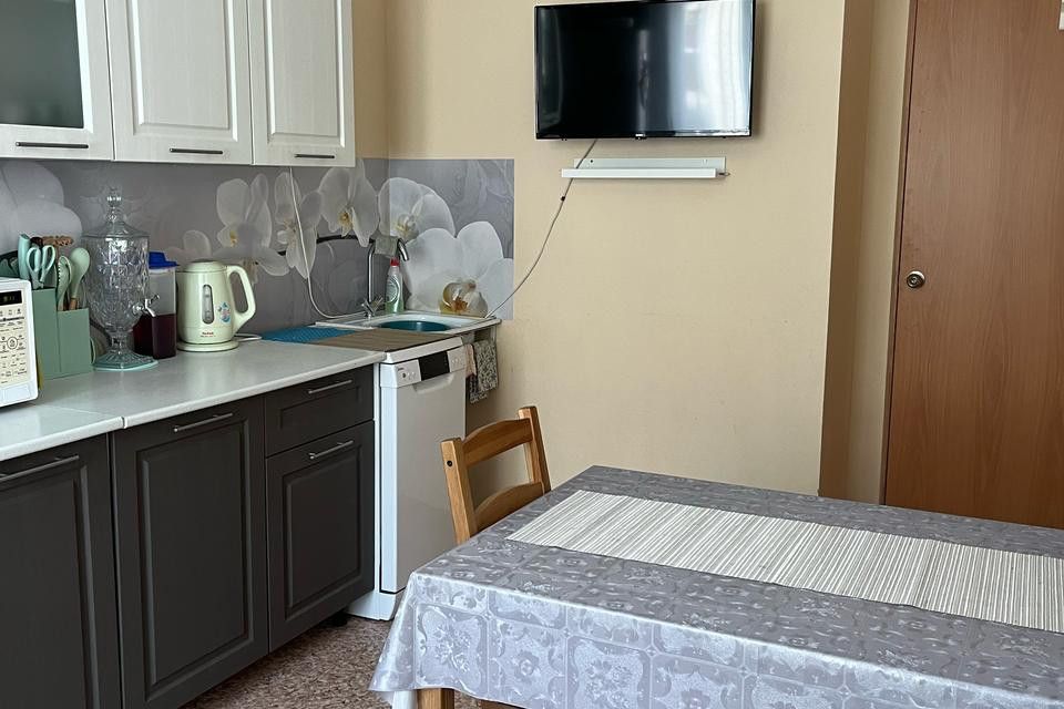 Продаётся 3-комнатная квартира, 69.8 м²