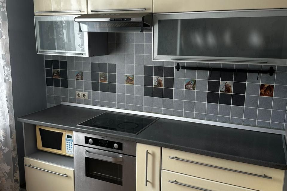 Сдаётся 1-комнатная квартира, 52 м²
