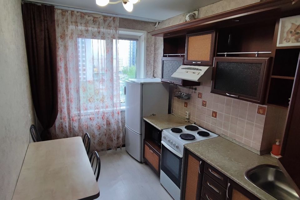 Сдаётся 2-комнатная квартира, 60 м²