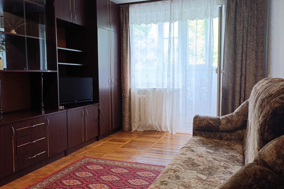 Сдаётся 1-комнатная квартира, 35 м²