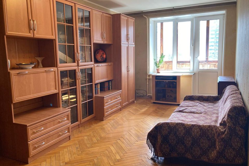 Продаётся 2-комнатная квартира, 43.8 м²
