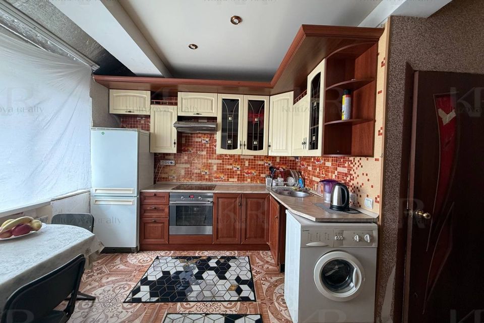 Продаётся 2-комнатная квартира, 60.6 м²