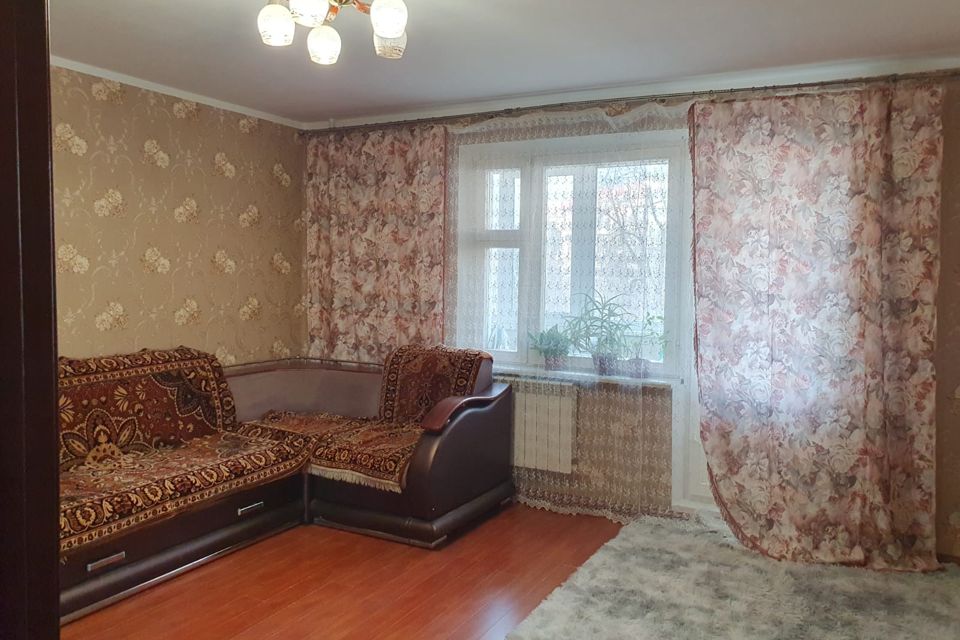 Продаётся 2-комнатная квартира, 56.8 м²