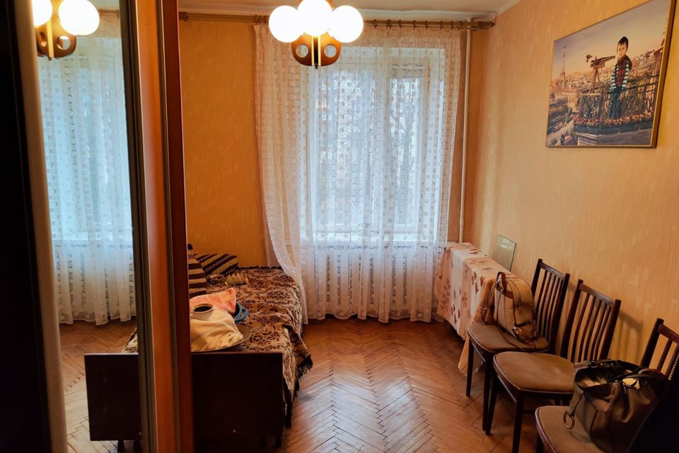 Продаётся 3-комнатная квартира, 55.7 м²