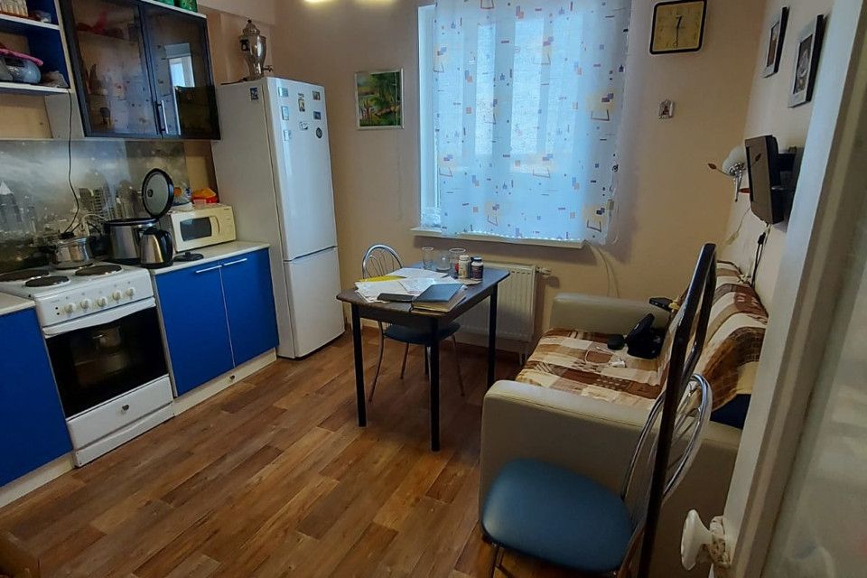 Продаётся 1-комнатная квартира, 35.8 м²