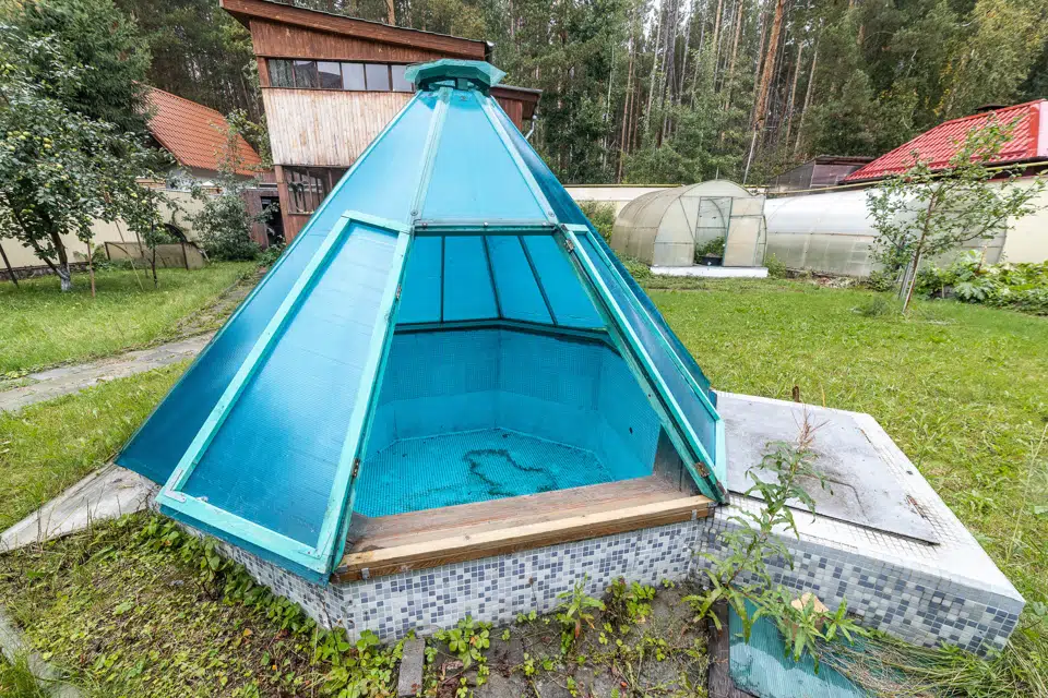 Продаётся 3-этажный дом, 358 м²