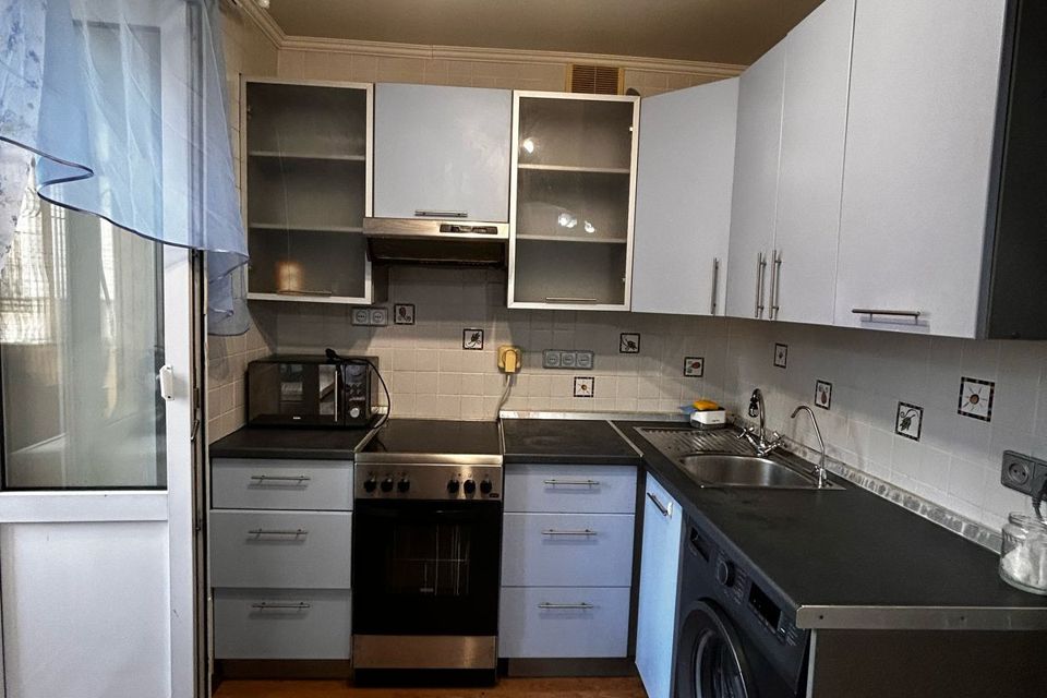 Продаётся 4-комнатная квартира, 70.5 м²