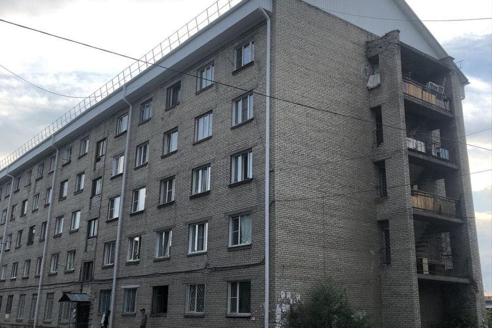 Продаётся комната в 1-комн. квартире, 18 м²