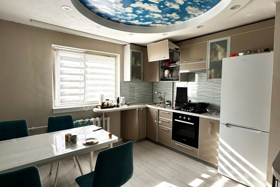 Продаётся 2-комнатная квартира, 58.2 м²
