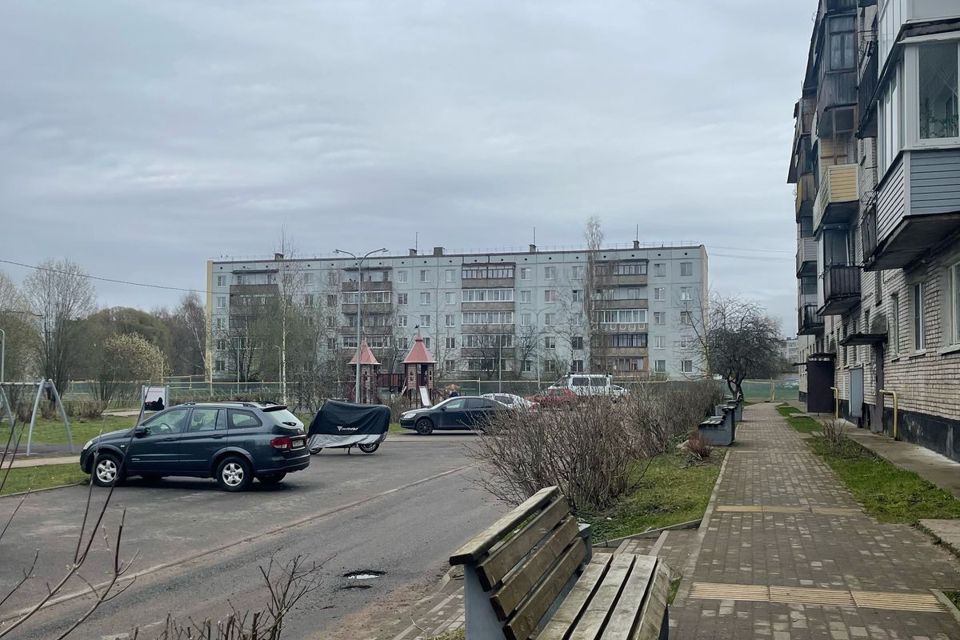 Продаётся 4-комнатная квартира, 60.2 м²