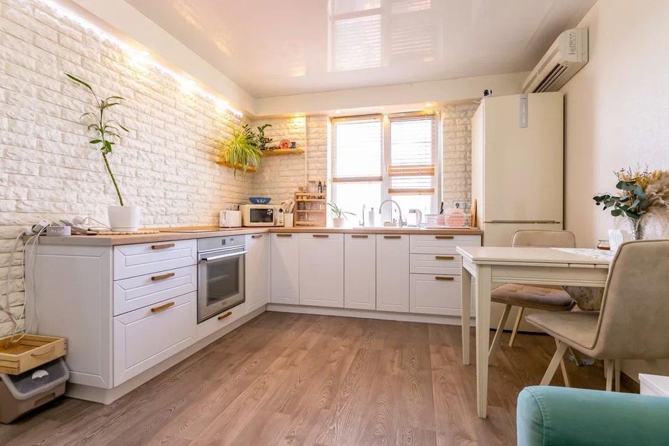 Продаётся 3-комнатная квартира, 70.1 м²