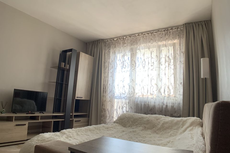 Продаётся 1-комнатная квартира, 38 м²