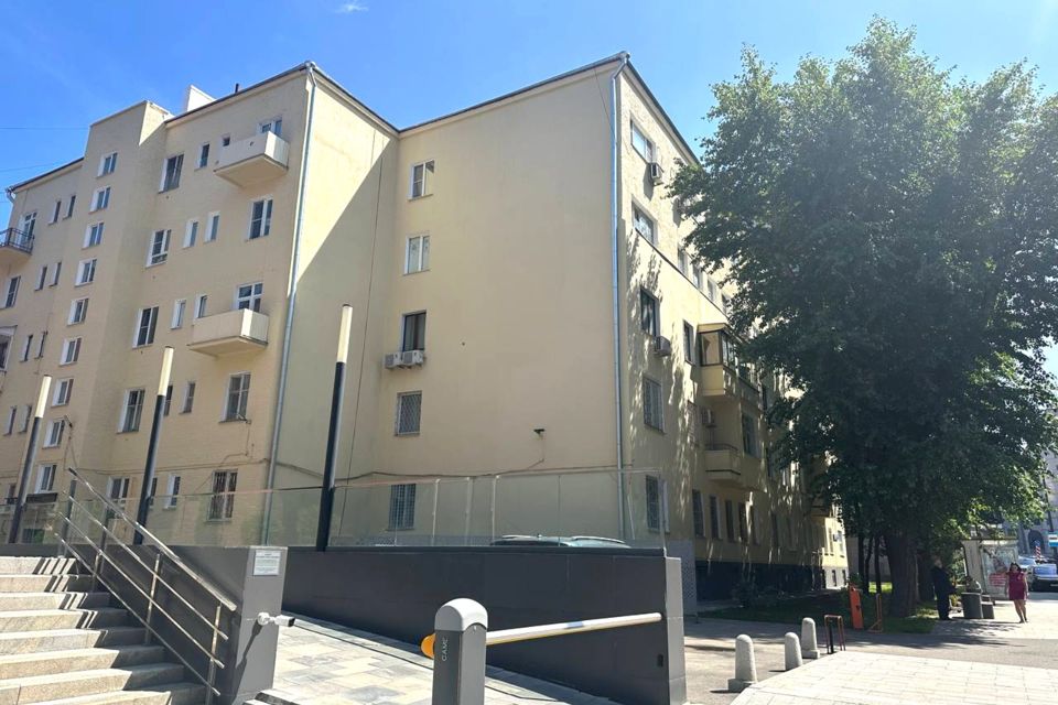 Продаётся студия, 112 м²