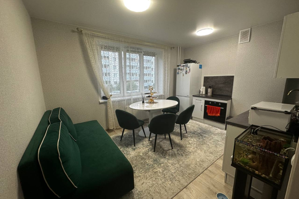 Продаётся 2-комнатная квартира, 60.4 м²