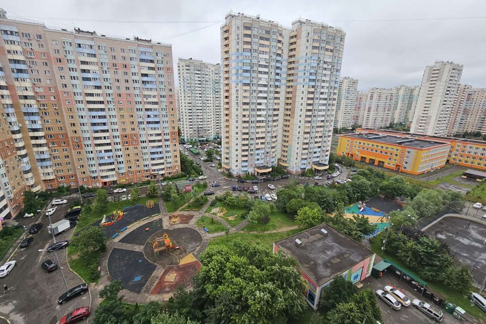 Продаётся 3-комнатная квартира, 75.6 м²